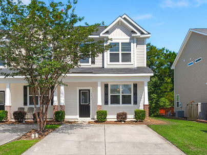 Photo 1 of 25 : 9079 Parlor Drive