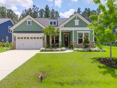 Photo 1 of 25 : 217 Quimby Hill Drive