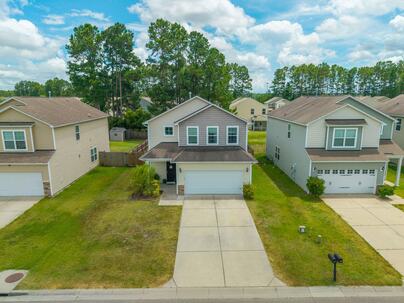 Photo 1 of 25 : 111 Brookhaven Road