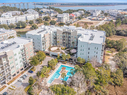 Photo 1 of 25 : 145 Pier View Street, #111