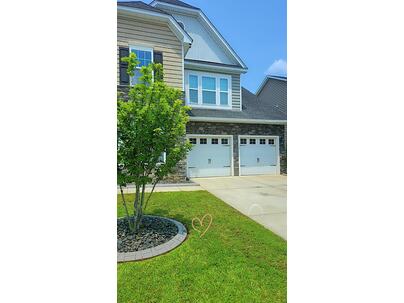 Photo 1 of 6 : 322 Braken Fern Road