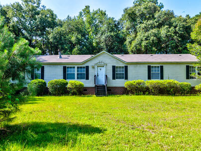 Photo 1 of 6 : 8111 Jareds Landing Road