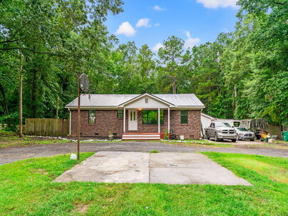 Photo 1 of 25 : 419 Kerria Circle