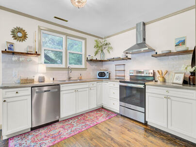 Photo 1 of 25 : 1414 Orange Grove Road