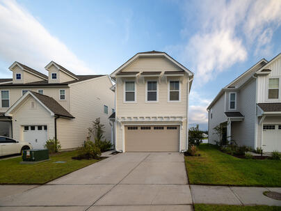 Photo 1 of 25 : 505 Purple Finch Road