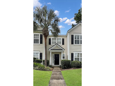 Photo 1 of 25 : 4824 Willow Brook Lane