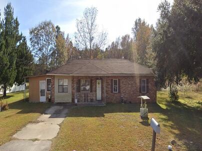 Photo 1 of 21 : 398 Kennedy Road