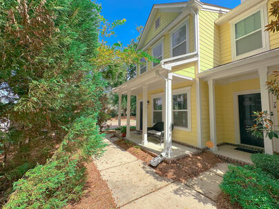 Photo 1 of 25 : 72 Branch Creek Trail