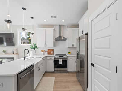 Photo 1 of 25 : 362 Bremerton Drive