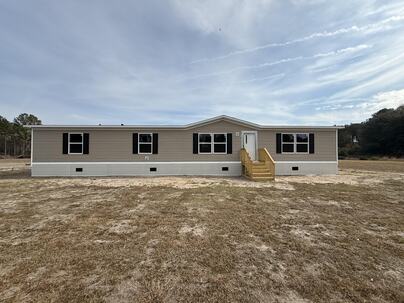 Photo 1 of 15 : 185 Thomas Road