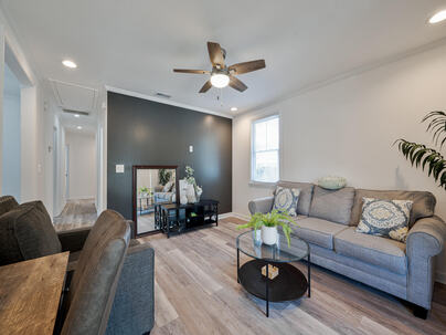 Photo 1 of 19 : 2101 Atlas Street