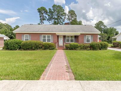 Photo 1 of 25 : 319 Hampton Street