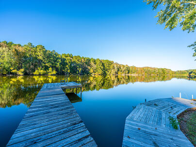 Photo 1 of 25 : 232 Ash Hill Drive