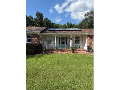 Photo 1 of 25 : 230 Otis Road