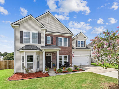 Photo 1 of 25 : 10001 Begovich Court