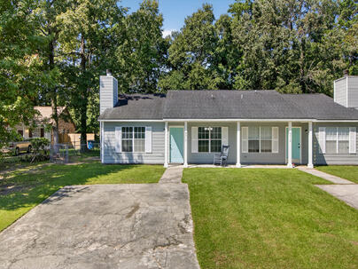 Photo 1 of 25 : 9512 Raven Drive