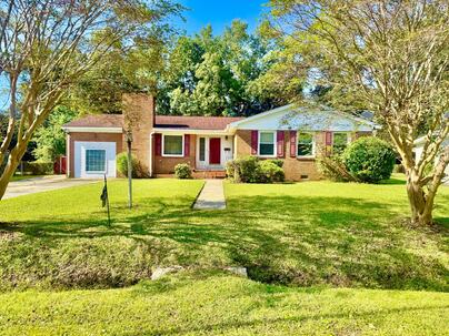 Photo 1 of 22 : 1121 Browning Road