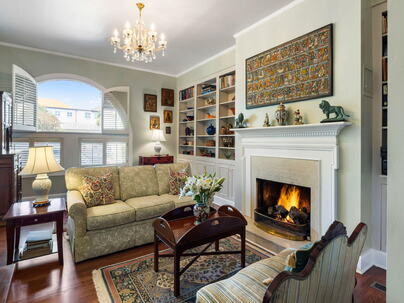 Photo 1 of 25 : 15 Adgers Wharf