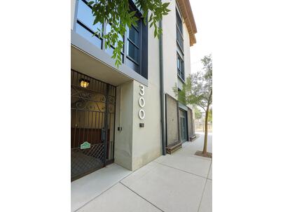 Photo 1 of 14 : 1 Cool Blow Street, #324