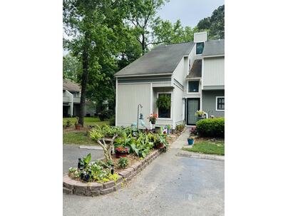 Photo 1 of 25 : 2757 Jobee Drive, #1101