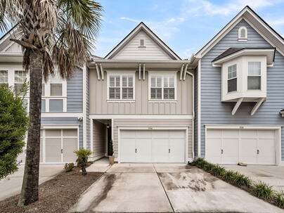 Photo 1 of 25 : 2336 Kings Gate Lane