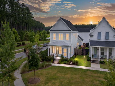 Photo 1 of 25 : 742 Myrtle Branch Street