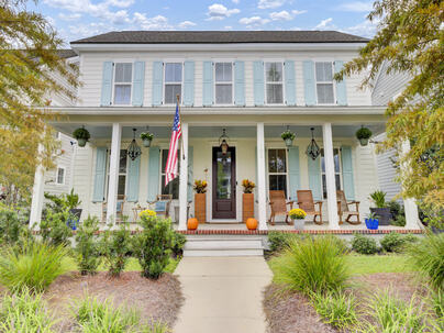 Photo 1 of 25 : 105 Fig Ivy Lane