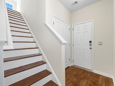 Photo 1 of 24 : 108 Lakestone Road