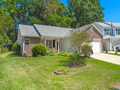 Photo 1 of 25 : 324 Parish Parc Drive