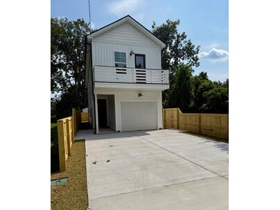 Photo 1 of 25 : 2149 Fillmore Street