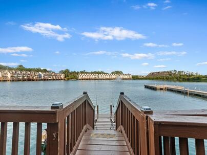 Photo 1 of 25 : 4765 Arco Lane