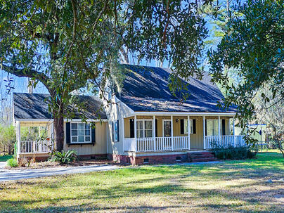 Photo 1 of 25 : 5670 Charleston Highway