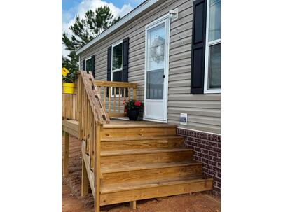 Photo 1 of 25 : 322 Cut Off Road