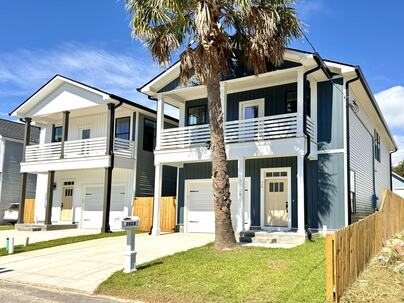 Photo 1 of 25 : 2028 Echo Avenue