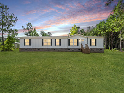 Photo 1 of 25 : 1420 Rehoboth Road