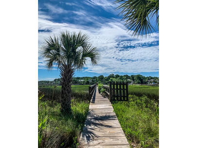 Photo 1 of 25 : 1756 Greenspoint Court