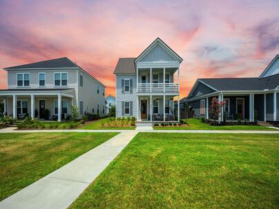 Photo 1 of 25 : 203 Symphony Avenue