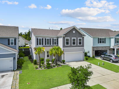 Photo 1 of 25 : 160 Granton Edge Lane