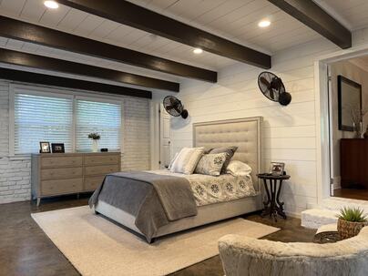 Photo 1 of 25 : 1710 Mchenry Avenue