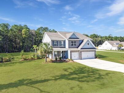 Photo 1 of 25 : 547 Pontoon Road