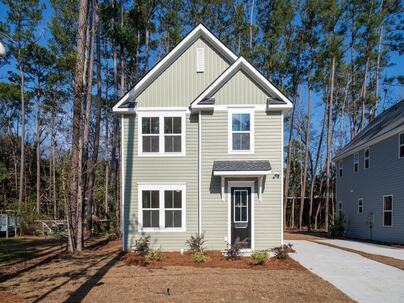 Photo 1 of 25 : 147 Limehouse Drive