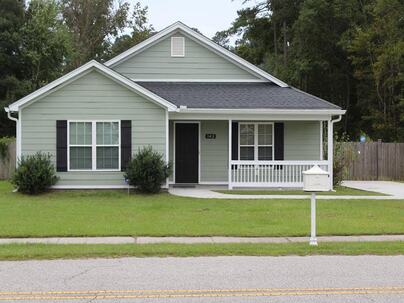 Photo 1 of 11 : 143 Carolina Dr. Drive