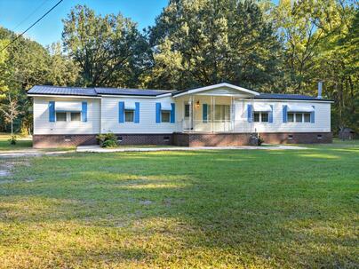 Photo 1 of 25 : 120 Princess Lane