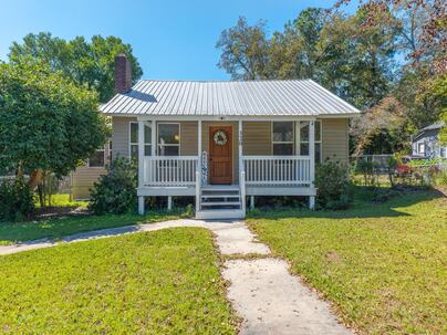 Photo 1 of 25 : 320 Clarendon Street