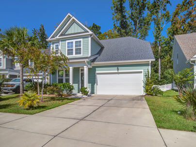 Photo 1 of 25 : 456 Coopers Hawk Drive