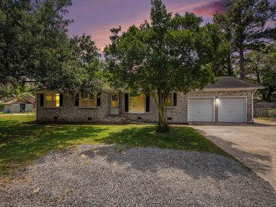 Photo 1 of 17 : 115 Myers Road