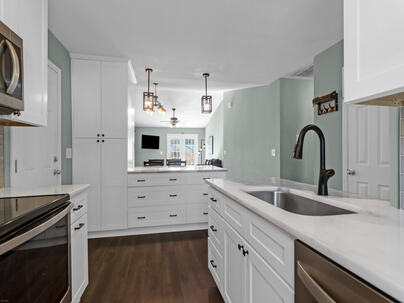 Photo 1 of 25 : 329 Reagan Drive