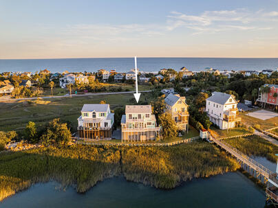 Photo 1 of 25 : 68 9th Street, #B