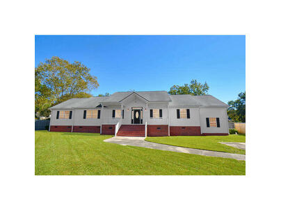 Photo 1 of 25 : 1004 Magnolia Lane