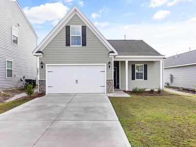 Photo 1 of 25 : 170 Willow Bay Dr Drive